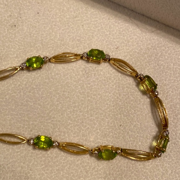 10k Gold Peridot and Diamond Tennis Bracelet - Picture 6 of 11